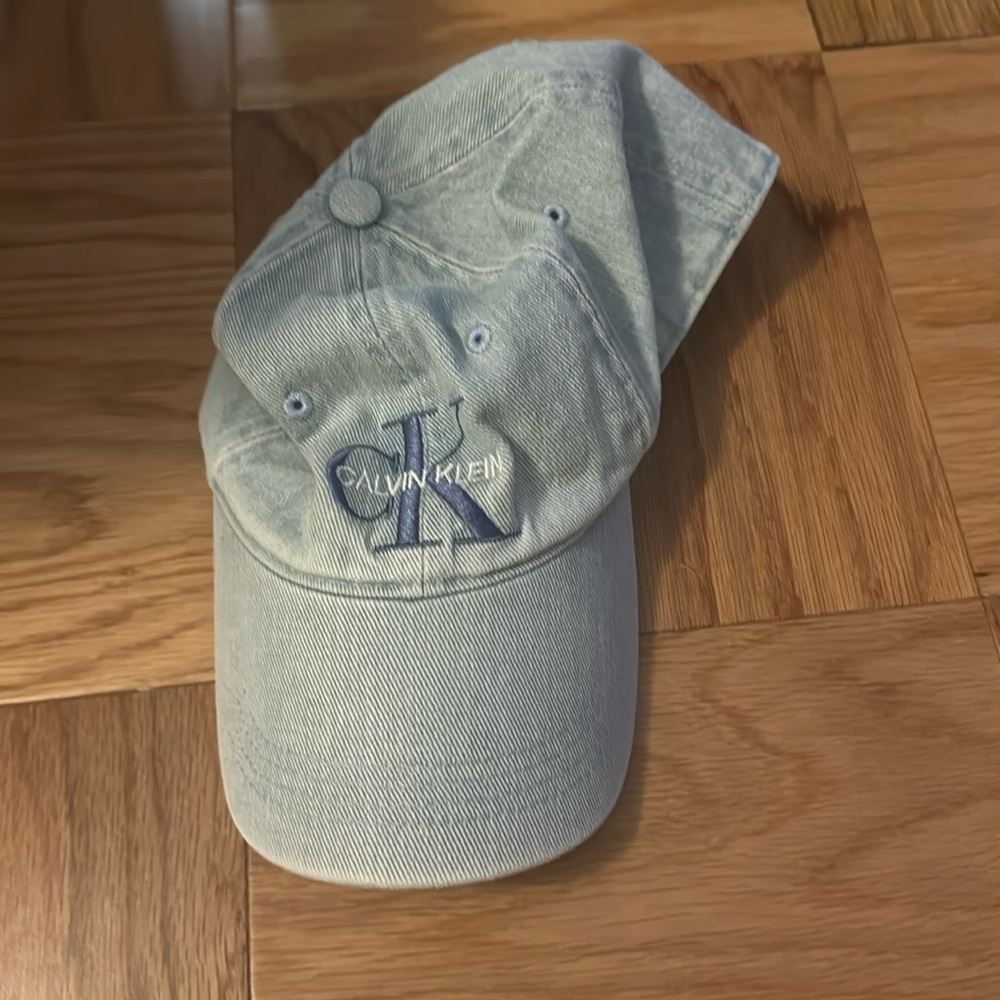 Calvin Klein hat